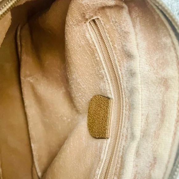 Gucci Tan and Brown Crossbody Bag - Picture 9 of 9